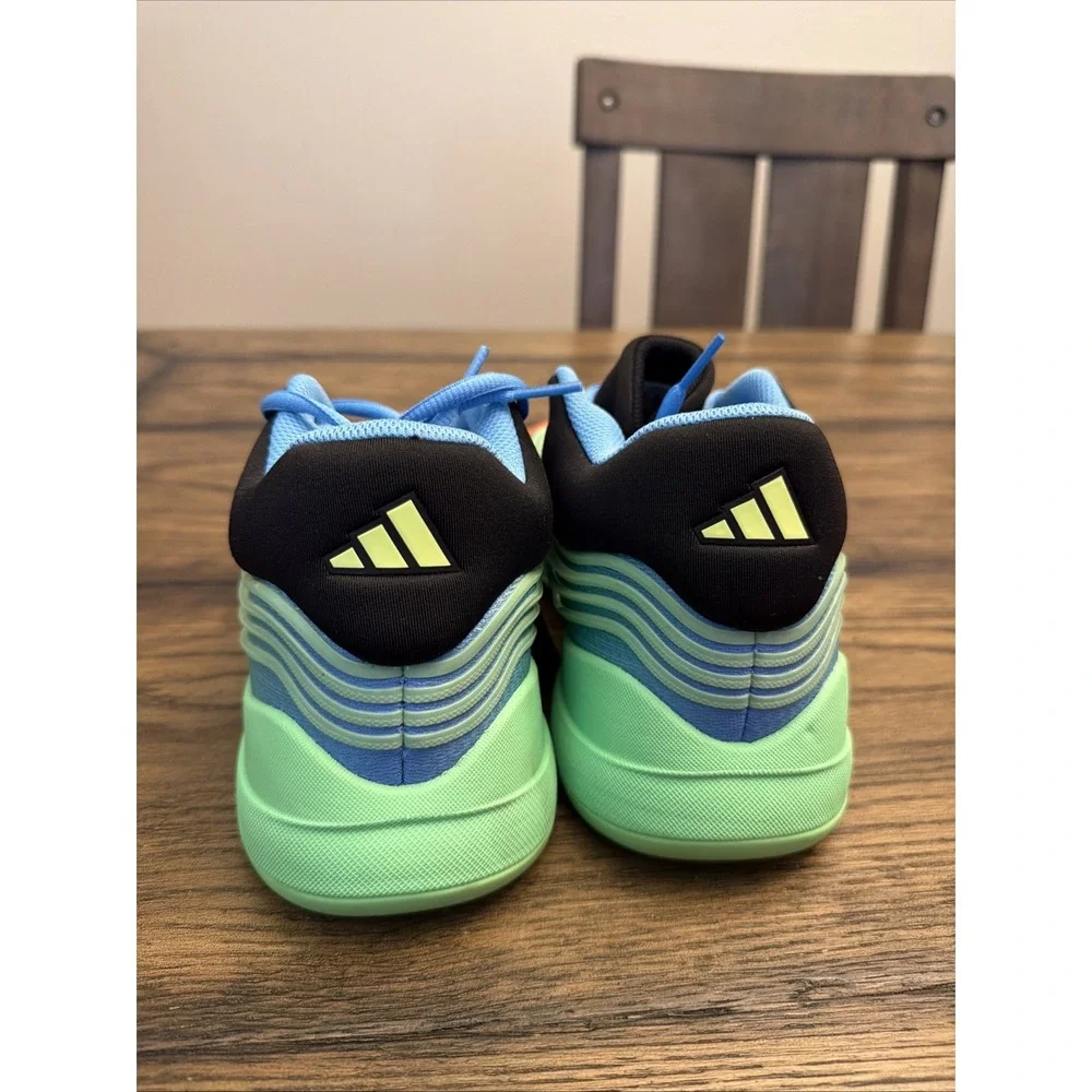 Size 6.5Y Adidas Dame X 